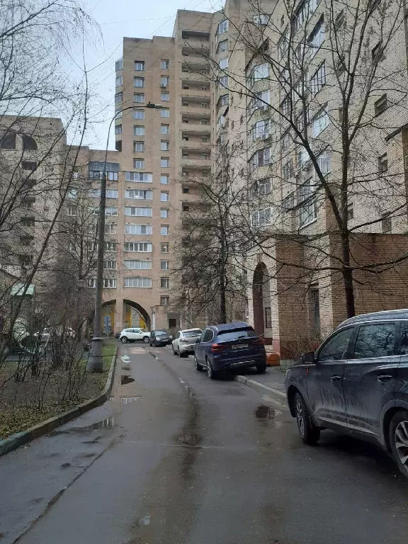 Продается 3-комнатная квартира - Фото 1