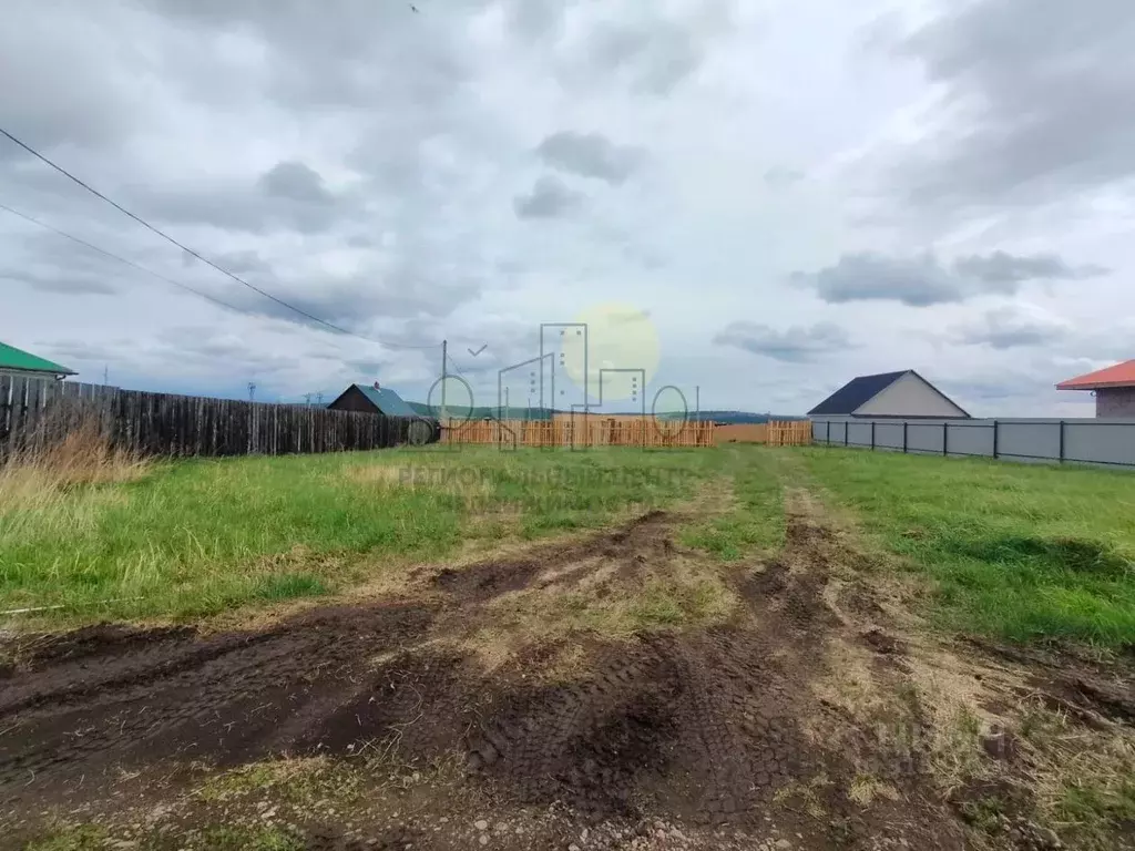 Участок в Иркутская область, Иркутский муниципальный округ, с. Урик ... - Фото 0