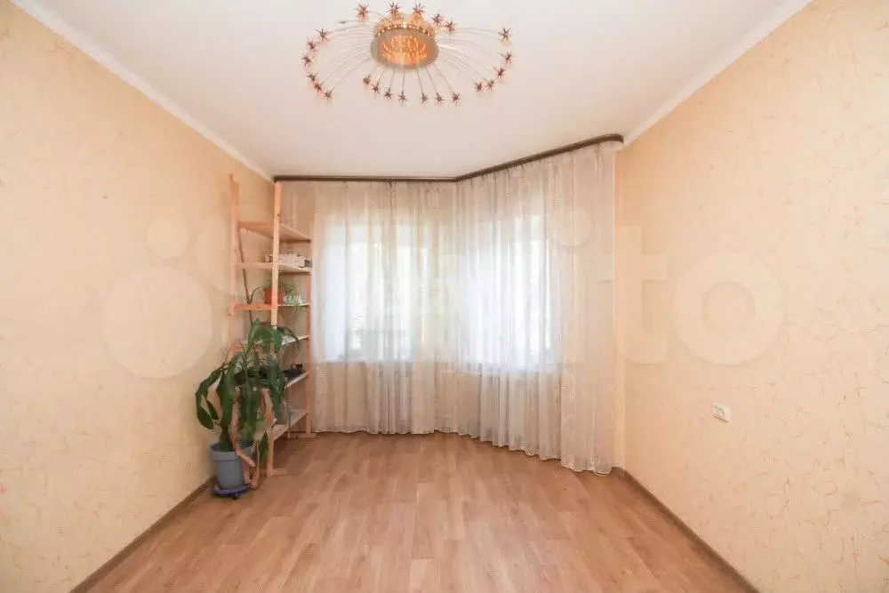 3-к. квартира, 70 м, 3/9 эт. - Фото 0