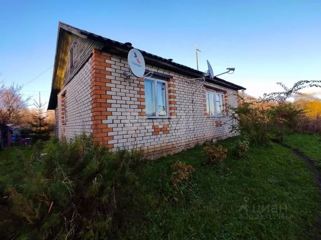 Дом в Псковская область, Порховский муниципальный округ, д. Жгилево  ... - Фото 1