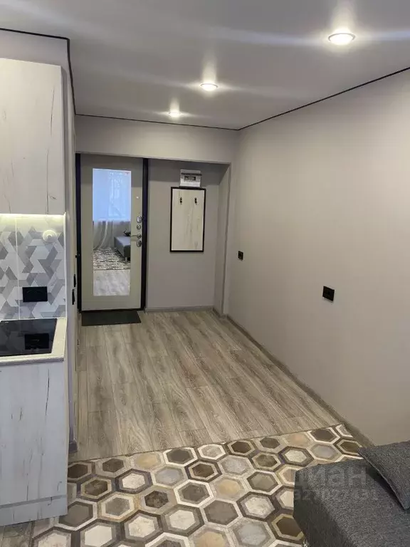 Студия Свердловская область, Екатеринбург ул. Павлодарская, 38 (17.4 ... - Фото 1