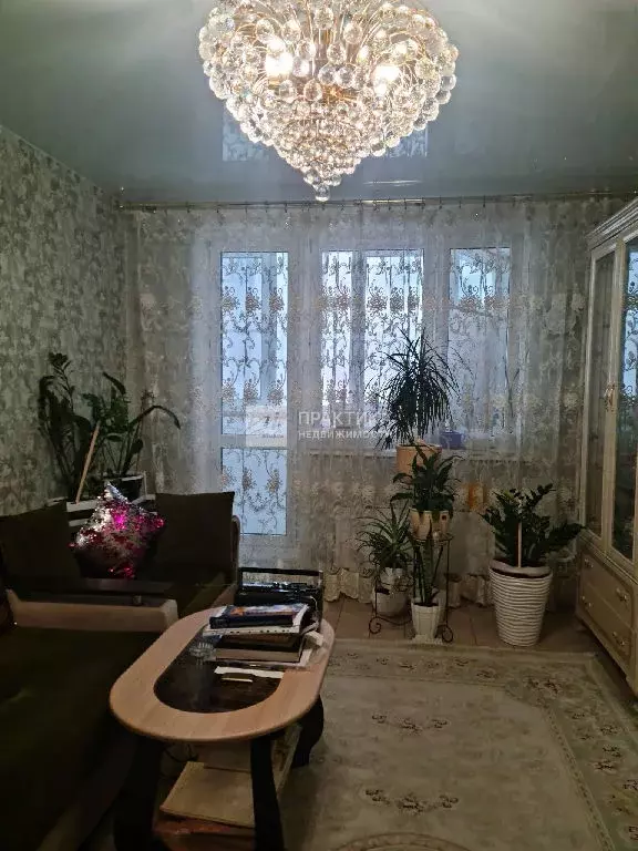 Продается 2-комнатная квартира - Фото 1