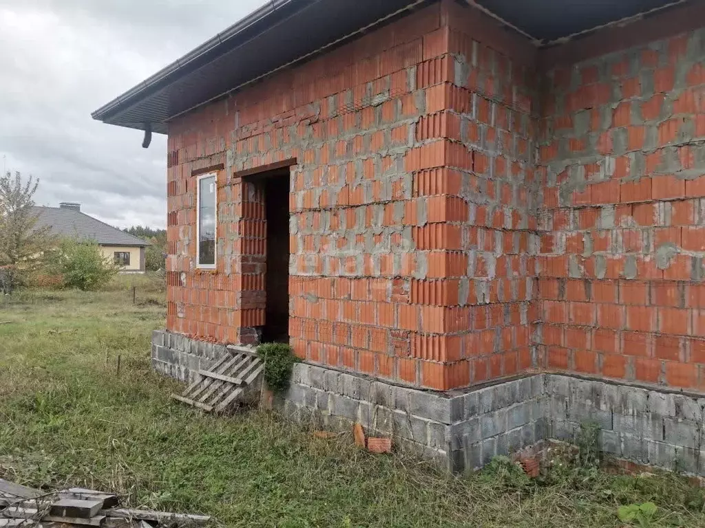 Дом в Белгородская область, Старооскольский городской округ, с. ... - Фото 1