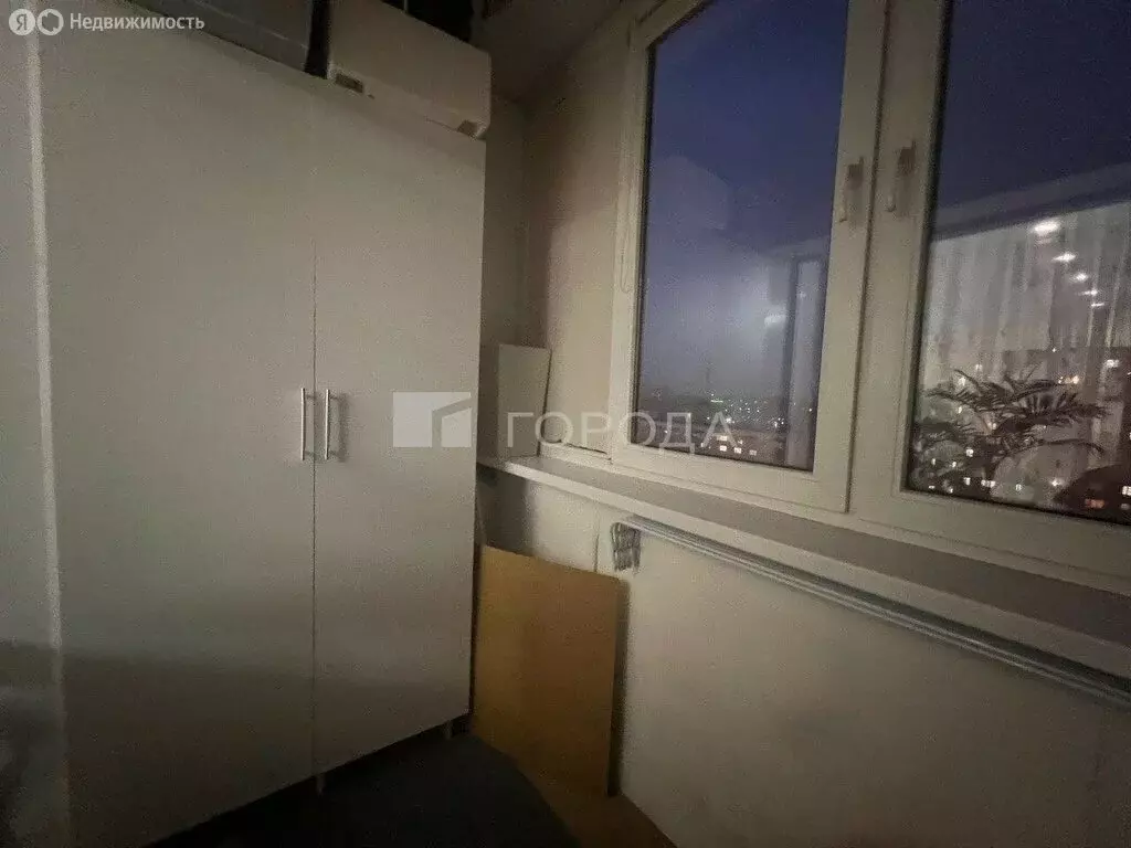 3-комнатная квартира: Барнаул, улица Попова, 150 (91.9 м) - Фото 1