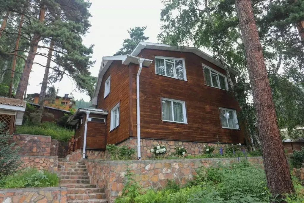 Дом в Иркутская область, Иркутский муниципальный округ, Коммунальник ... - Фото 1