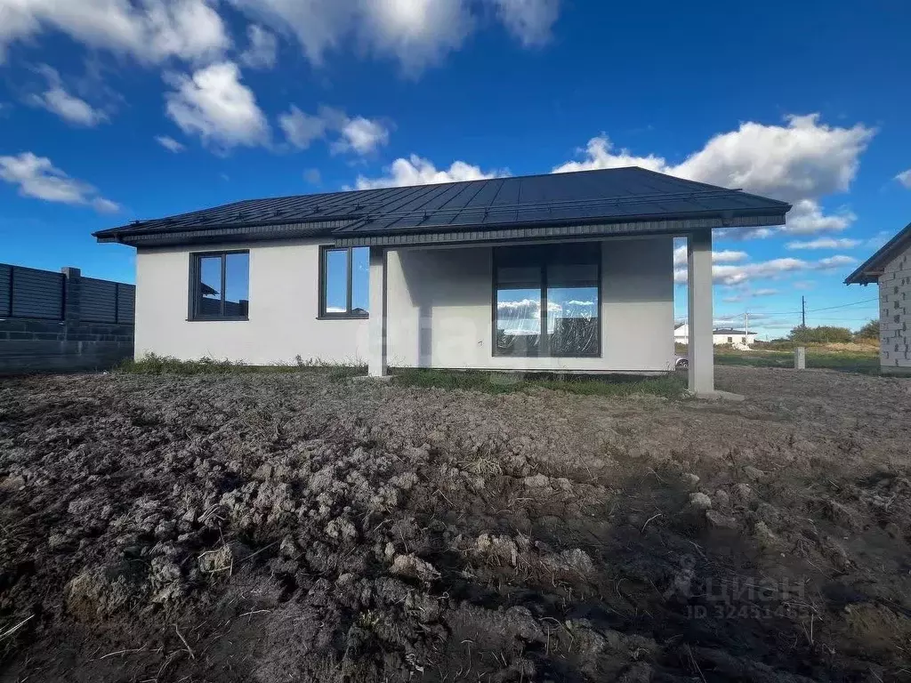 Дом в Калининградская область, Гурьевский муниципальный округ, пос. ... - Фото 1