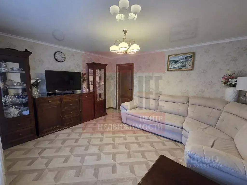 3-к кв. Калининградская область, Пионерский Октябрьская ул., 5 (66.5 ... - Фото 1