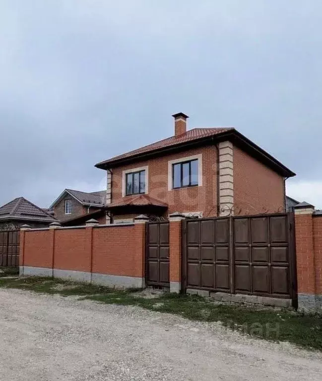Дом в Ставропольский край, Ессентуки Пригородная ул. (238 м) - Фото 0