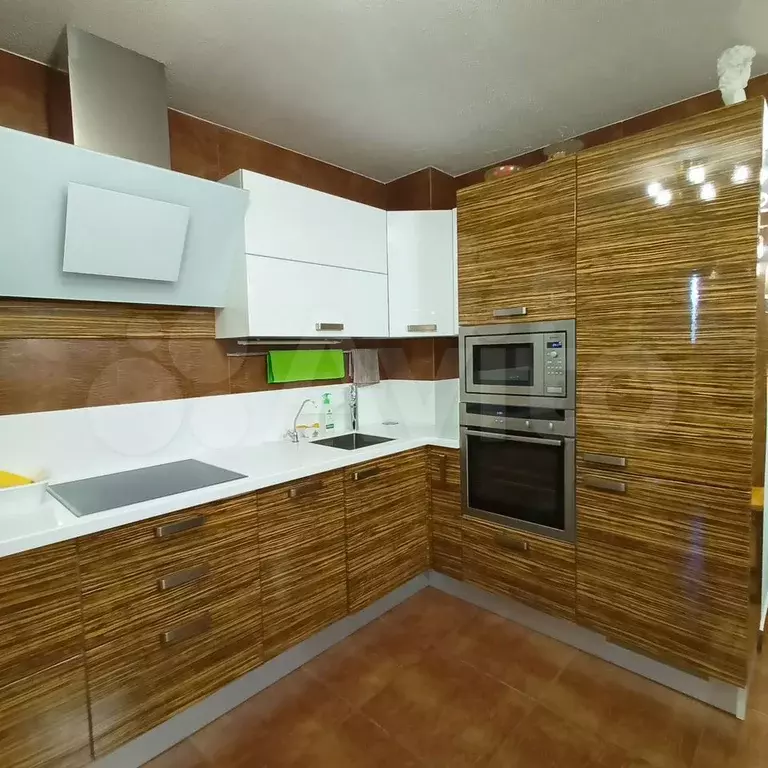 3-к. квартира, 100 м, 4/16 эт. - Фото 0