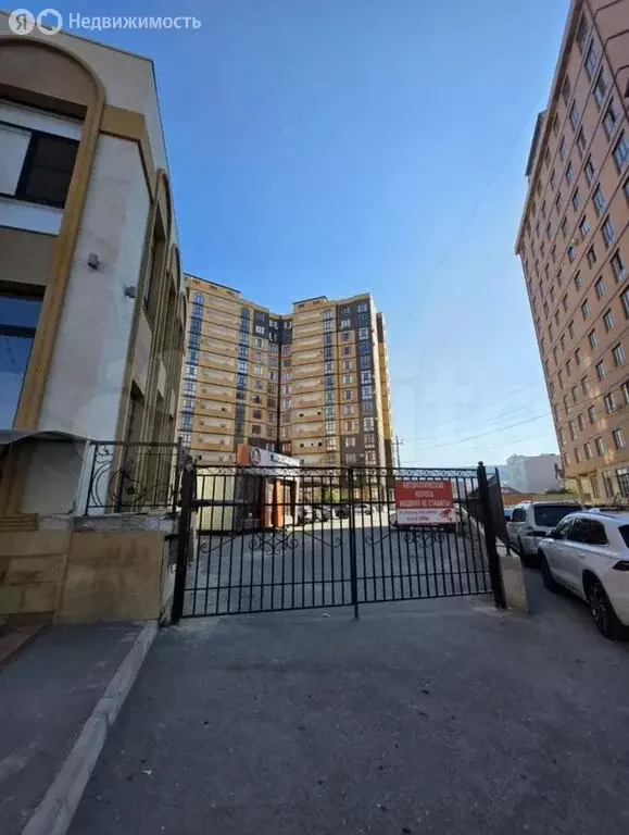 3-комнатная квартира: Махачкала, Хивская улица, 6А (85 м) - Фото 1