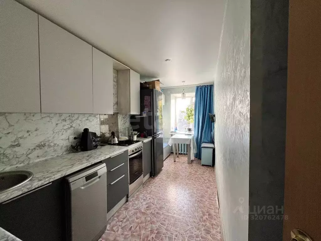 2-к кв. Вологодская область, Великий Устюг ул. Кирова, 31А (51.2 м) - Фото 1