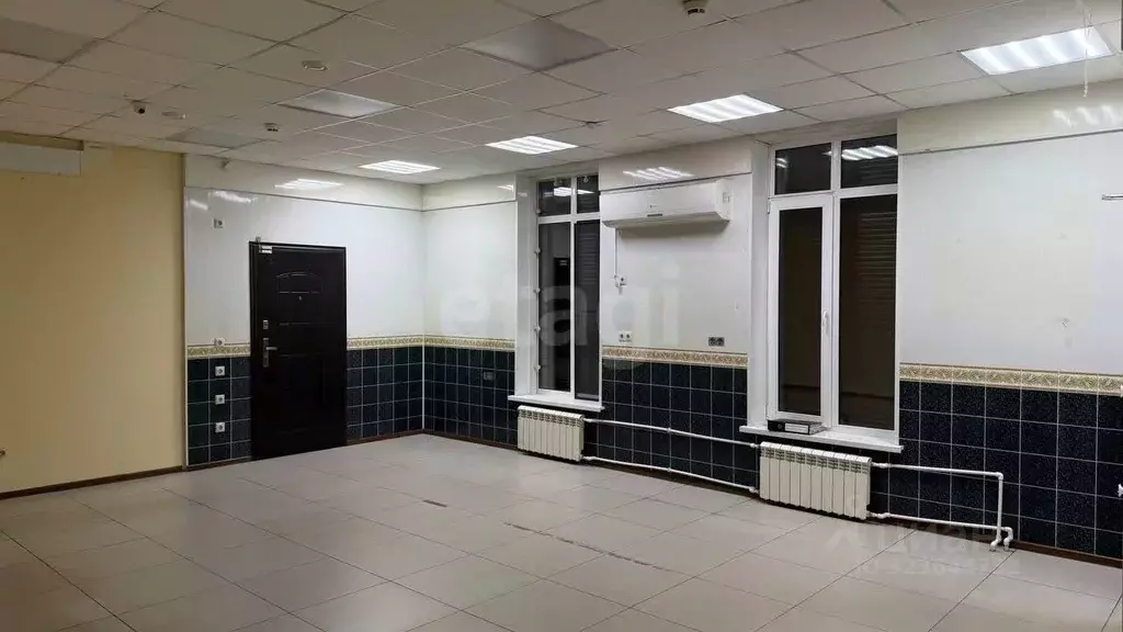 Помещение свободного назначения в Ярославская область, Тутаев просп. ... - Фото 1