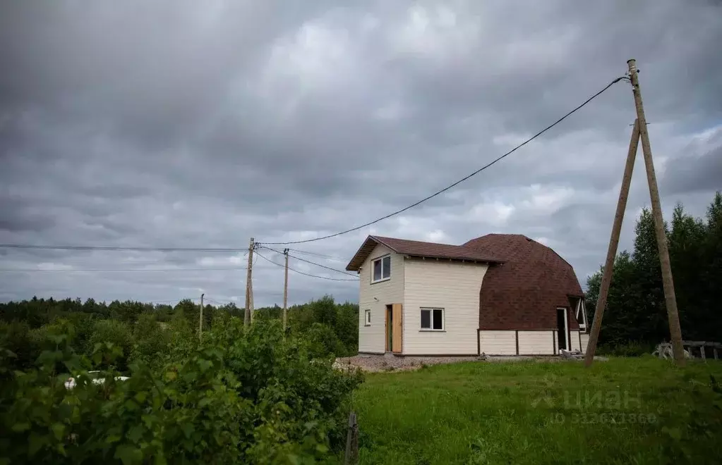 Дом в Карелия, Олонецкий район, Коткозерское с/пос, д. Лумбозеро 2 ... - Фото 0