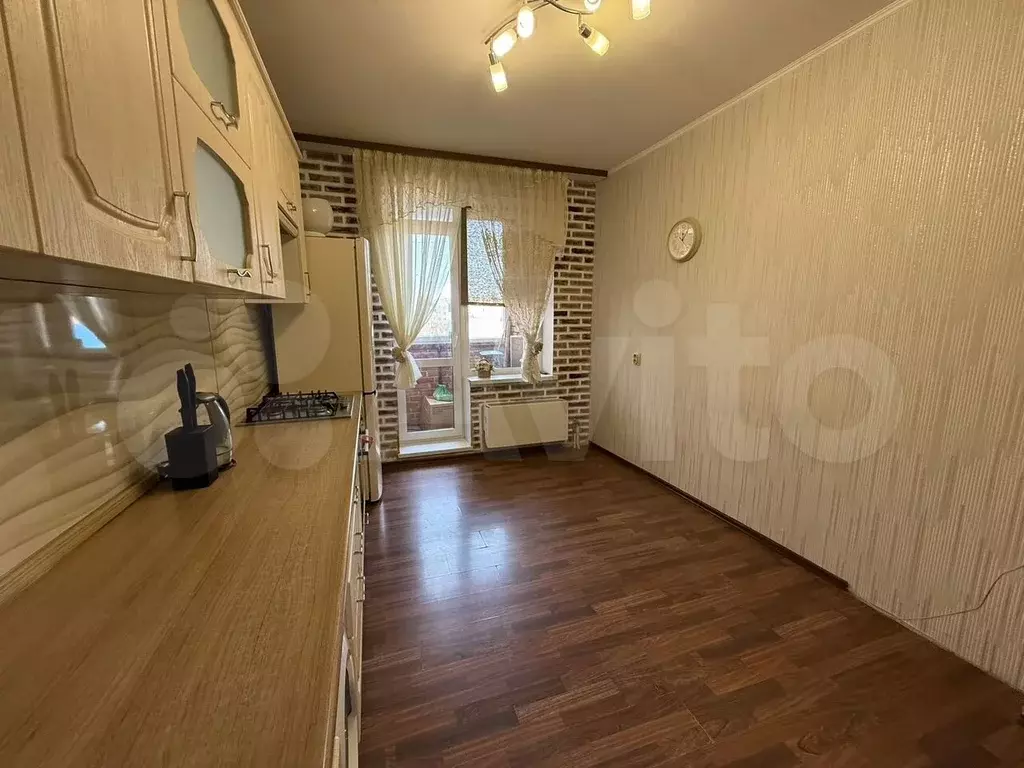 1-к. квартира, 45 м, 7/16 эт. - Фото 1