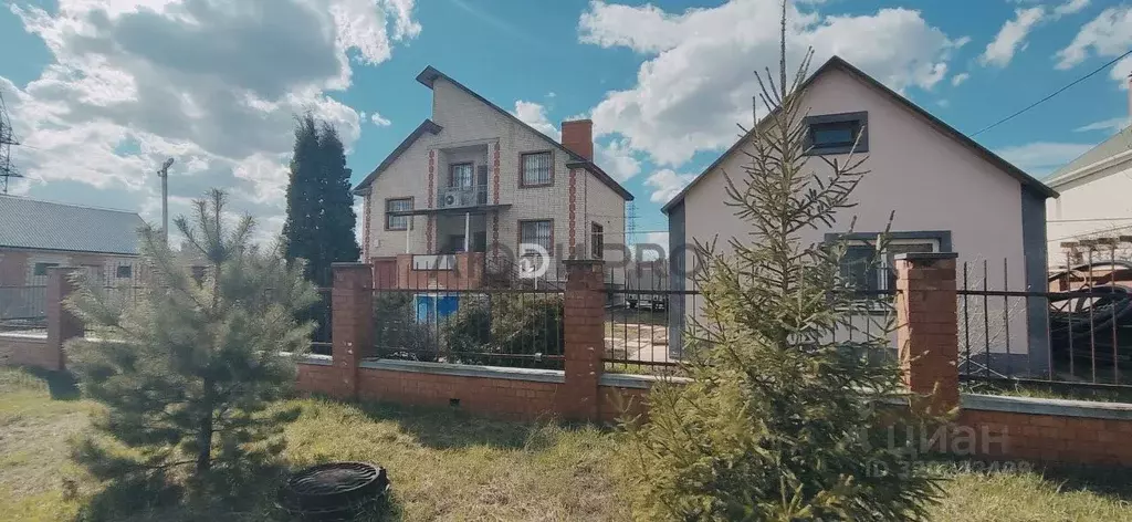 Коттедж в Саратовская область, пос. Вязовка ул. Окольная, 58 (196 м) - Фото 1