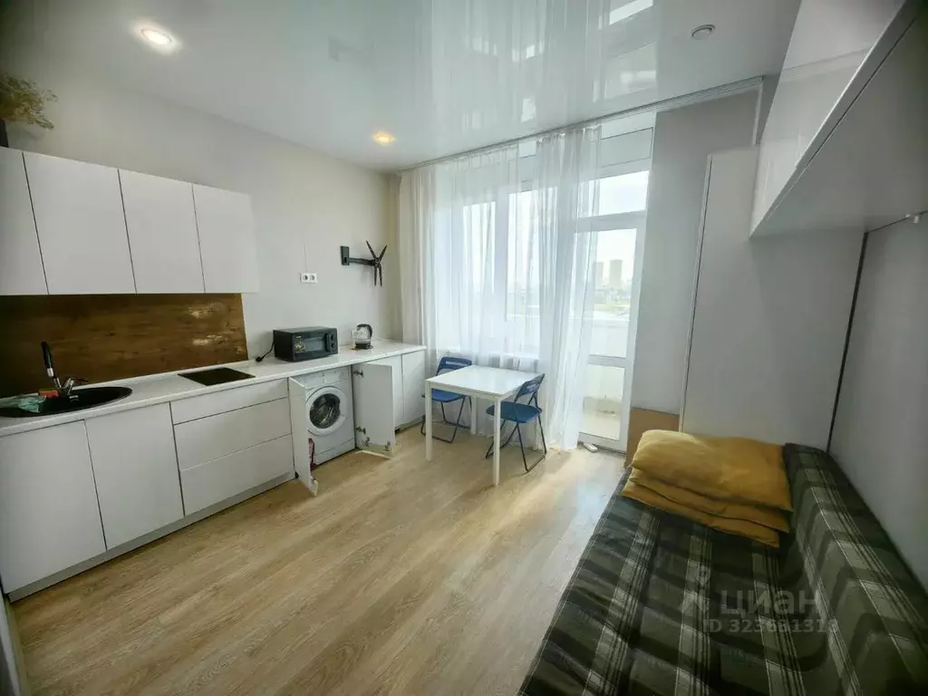 Студия Свердловская область, Екатеринбург ул. Крестинского, 35 (30.0 ... - Фото 1