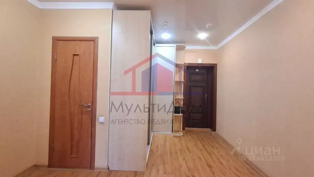 2-к кв. Белгородская область, Старый Оскол Дубрава мкр, 3 кв-л, 1 ... - Фото 2