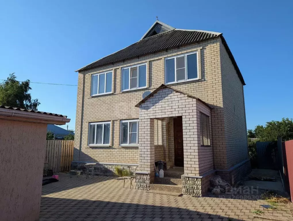 Дом в Краснодарский край, Темрюк ул. Карла Маркса (148 м) - Фото 1