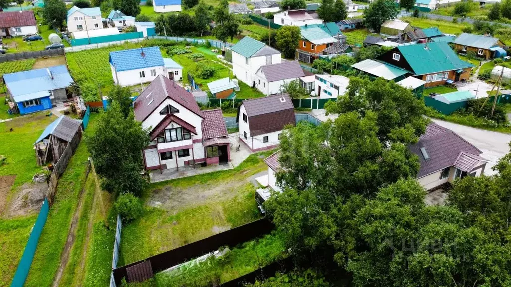 Дом в Камчатский край, Елизово Запорожная ул., 3А (320 м) - Фото 1