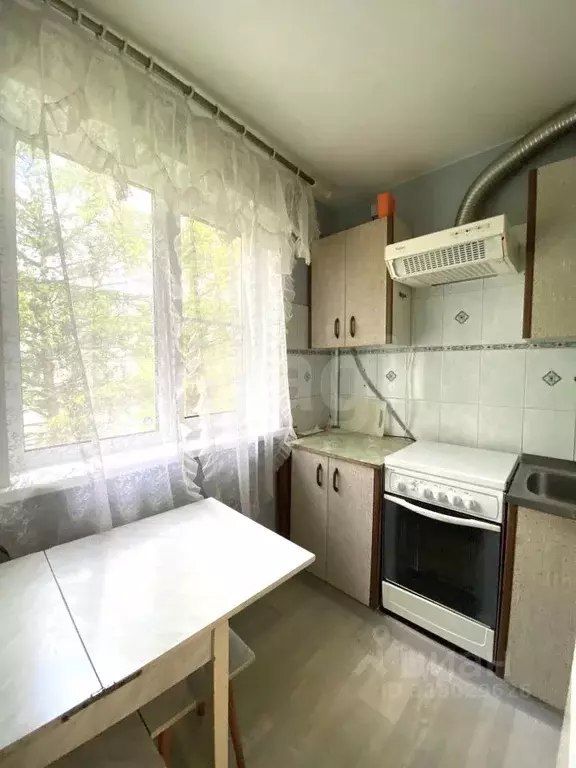 2-к кв. Московская область, Лобня ул. Циолковского, 13 (42.9 м) - Фото 2