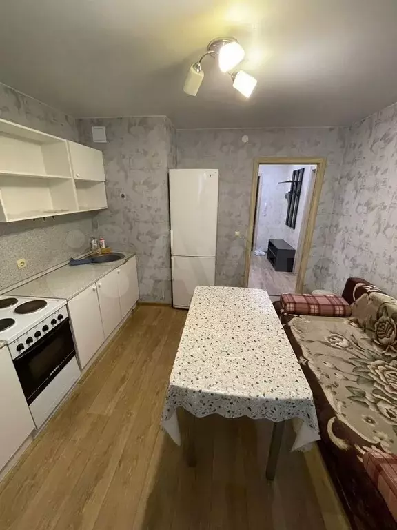 1-к. квартира, 42 м, 7/10 эт. - Фото 0