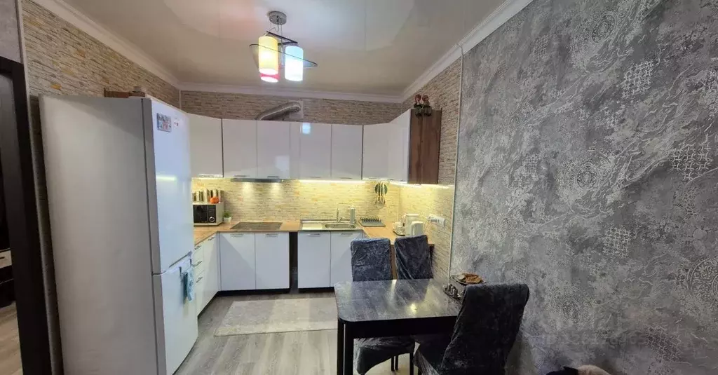 3-к кв. Волгоградская область, Волгоград Новоремесленная ул., 7 (60.02 ... - Фото 1