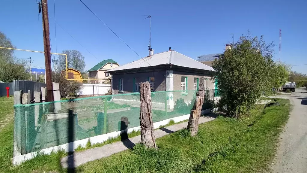 Дом в Свердловская область, Екатеринбург пер. Соседский, 17 (51 м) - Фото 1