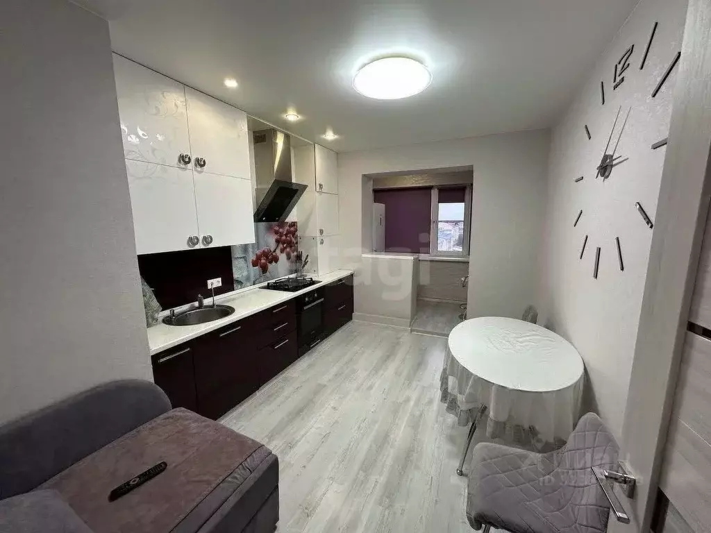 1-к кв. Ямало-Ненецкий АО, Новый Уренгой Оптимистов мкр, 3/2 (51.9 м) - Фото 1