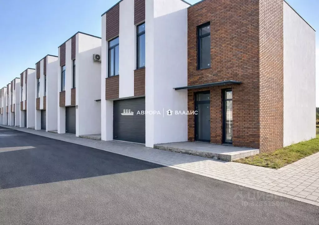 Таунхаус в Челябинская область, Магнитогорск Зеленая ул., 40 (155 м) - Фото 1