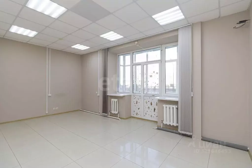 Офис в Тюменская область, Тюмень ул. Малыгина, 49 (140 м) - Фото 0
