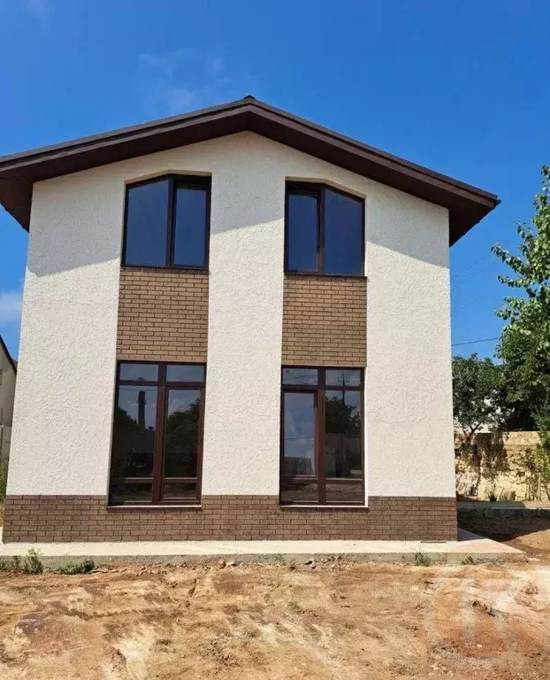 Дом в Крым, Сакский район, с. Уютное ул. Садовая, 2 (123 м) - Фото 1