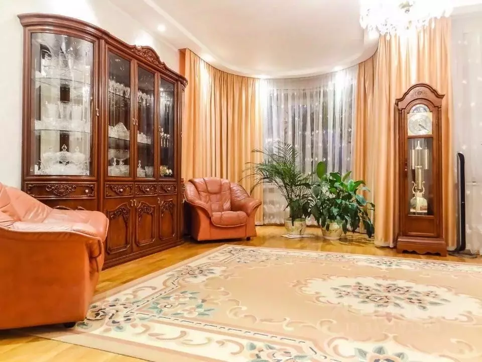 4-к кв. Карелия, Петрозаводск Промышленная ул., 4 (185.8 м) - Фото 1