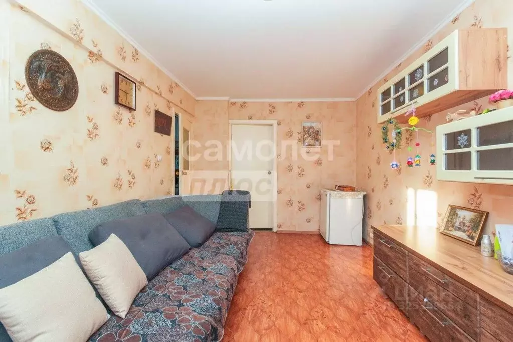 4-к кв. Омская область, Омск ул. Дианова, 19А (75.8 м) - Фото 2