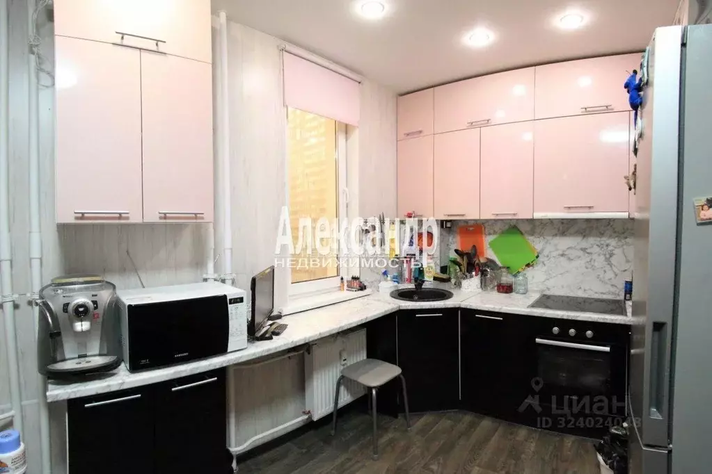 2-к кв. Ленинградская область, Мурино Всеволожский район, ул. ... - Фото 1