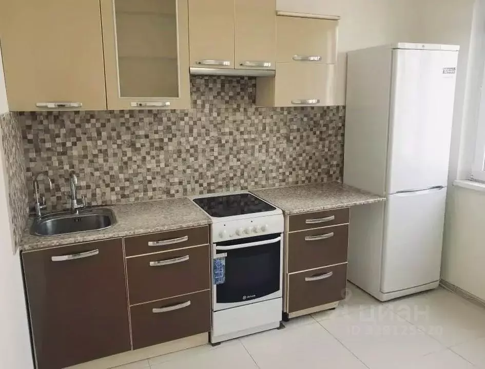 3-к кв. Москва, Москва, Московский г. ул. Бианки, 8к1 (73.0 м) - Фото 1