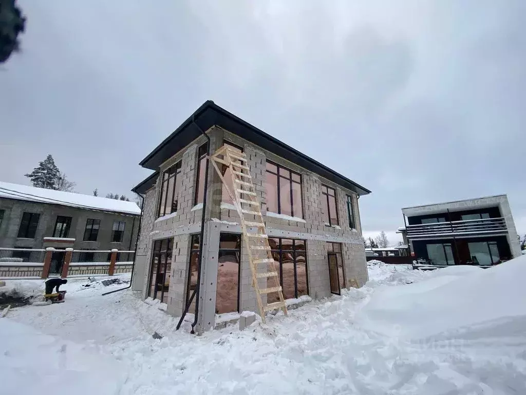 Дом в Московская область, Красногорск городской округ, Нахабино пгт ... - Фото 1