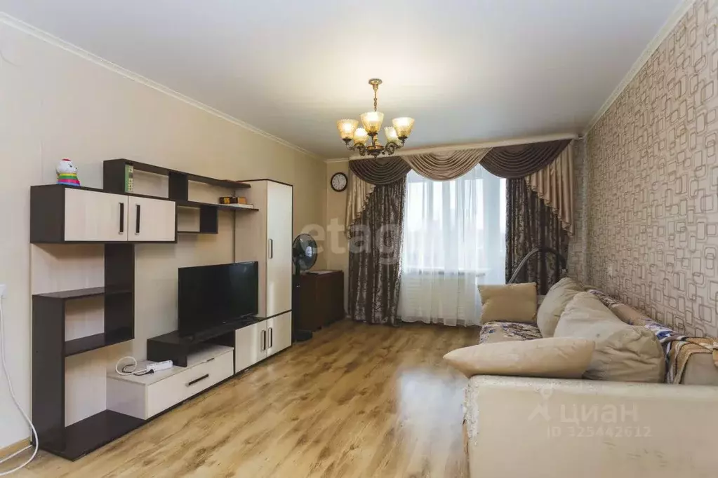 3-к кв. Башкортостан, Уфа ул. Шафиева, 24/1 (64.6 м) - Фото 2