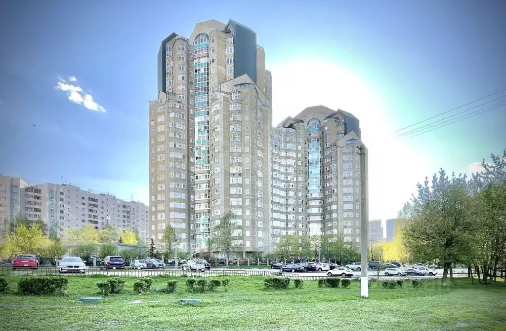 4-к кв. Москва ул. Островитянова, 4 (130.4 м) - Фото 0