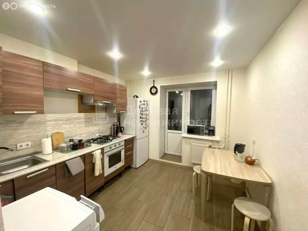 1-комнатная квартира: Великий Новгород, Державинский район, улица ... - Фото 1