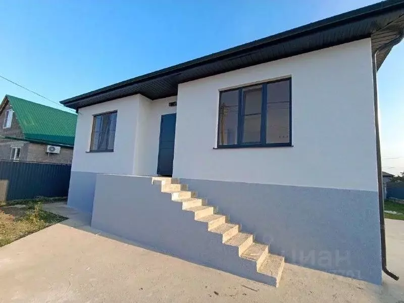 Дом в Краснодарский край, Крымск ул. Ветеранов (100 м) - Фото 2