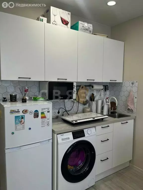 Квартира-студия: Тюмень, Сургутская улица, 2 (18 м) - Фото 2