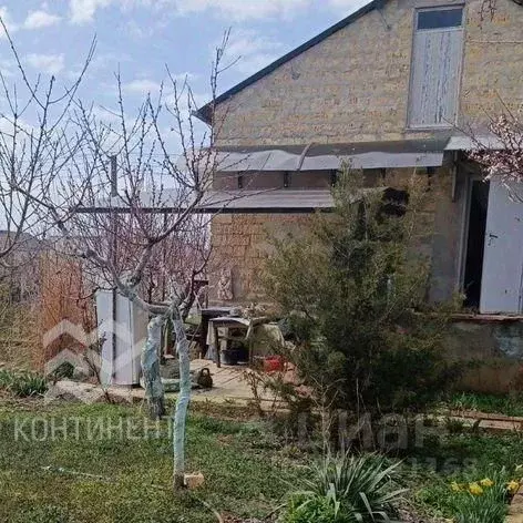 Дом в Крым, Сакский район, с. Суворовское  (50 м) - Фото 0