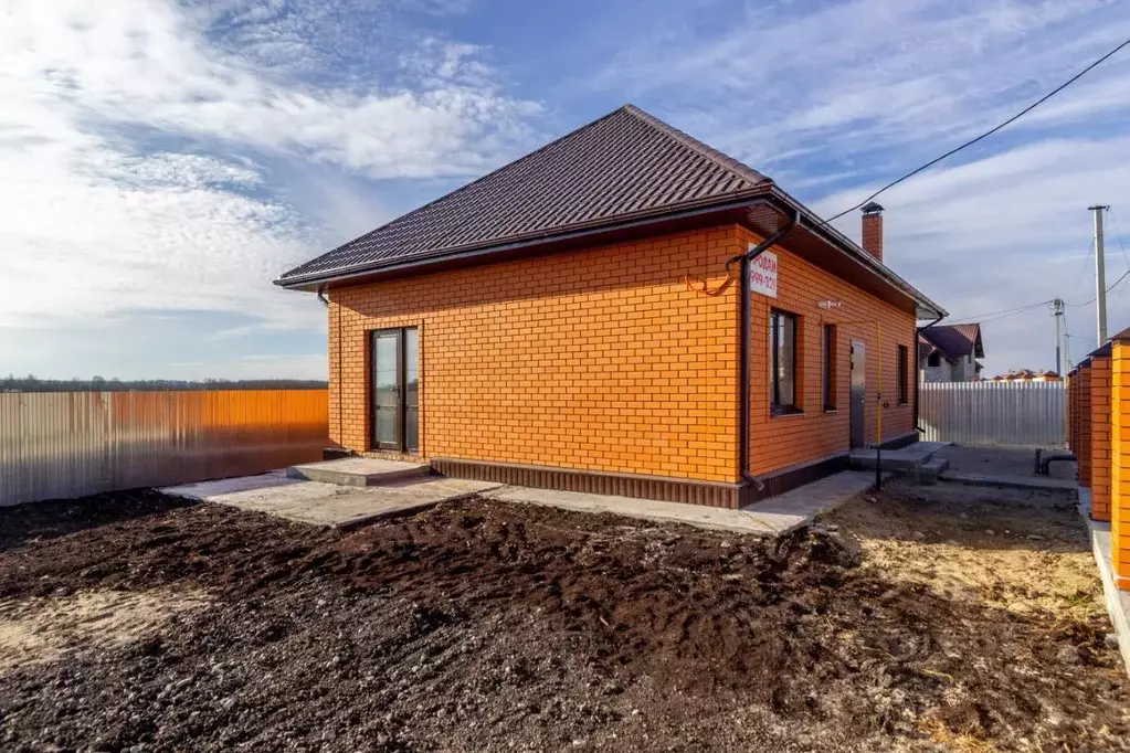 Дом в Тюменская область, Тюмень проезд Черноморский (97 м) - Фото 1