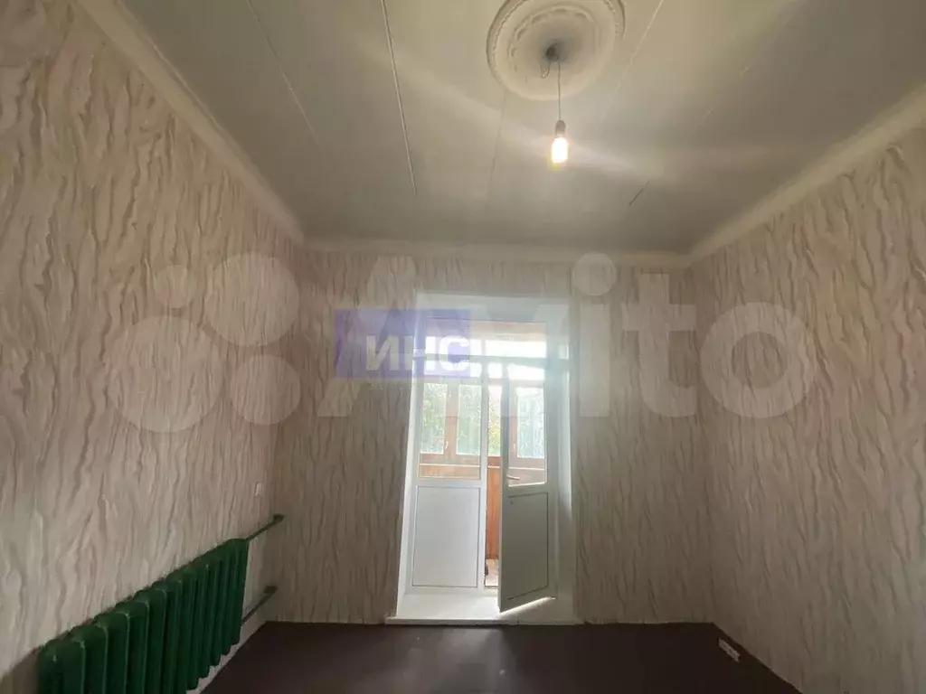 Комната 13,4 м в 3-к., 4/4 эт. - Фото 1