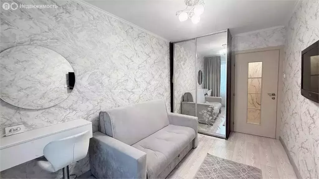 3-комнатная квартира: Тюмень, проезд Геологоразведчиков, 40 (58 м) - Фото 1