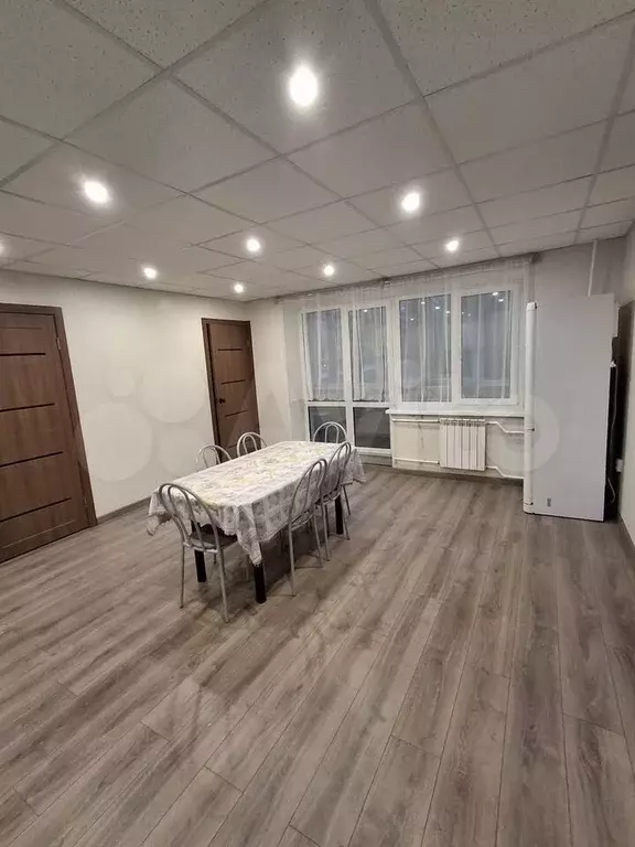 4-к. квартира, 95 м, 1/5 эт. - Фото 1