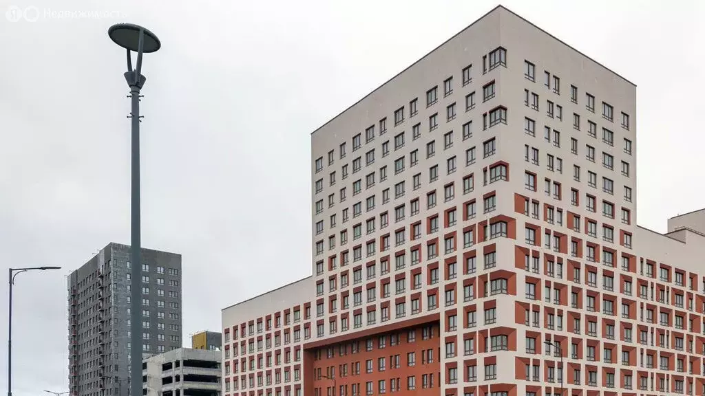 2-комнатная квартира: Екатеринбург, бульвар Вдохновения, 4 (42 м) - Фото 2