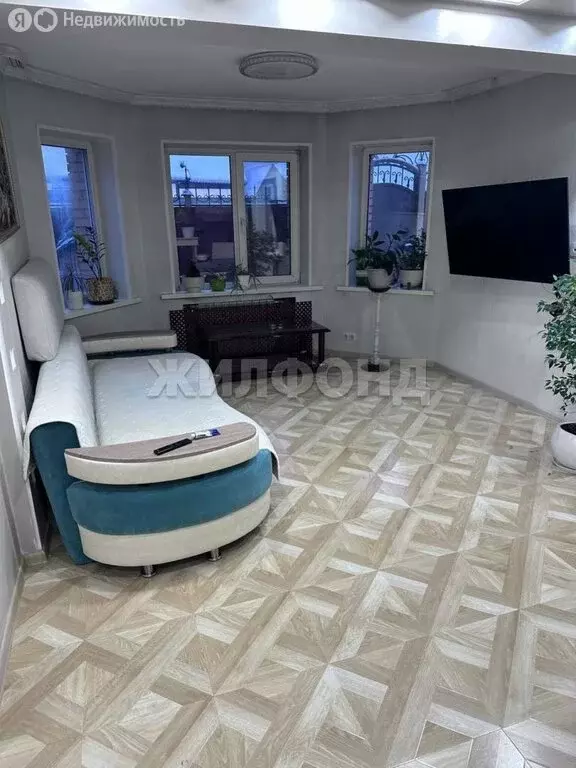 Дом в Кызыл, микрорайон Спутник, Небесная улица (300 м) - Фото 2