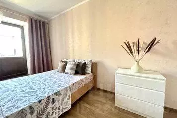 1-к кв. Тюменская область, Тюмень Харьковская ул., 66 (45.0 м) - Фото 0