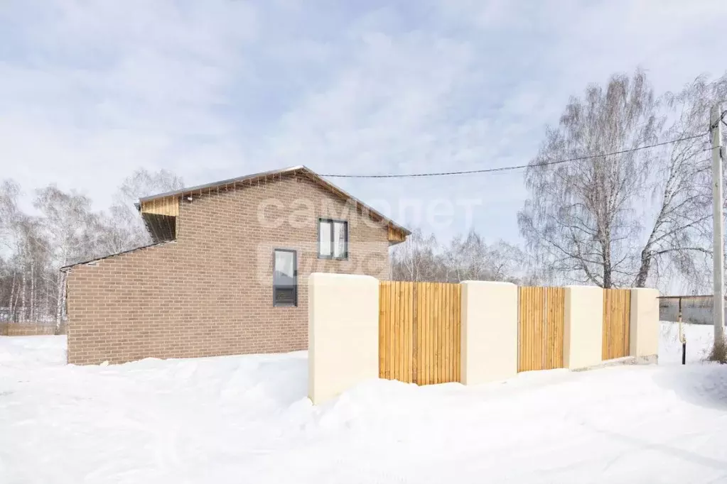 Дом в Челябинская область, Сосновский муниципальный округ, с. ... - Фото 1